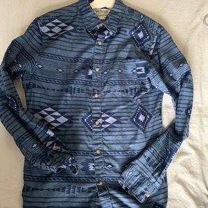 button up longsleeve shirt